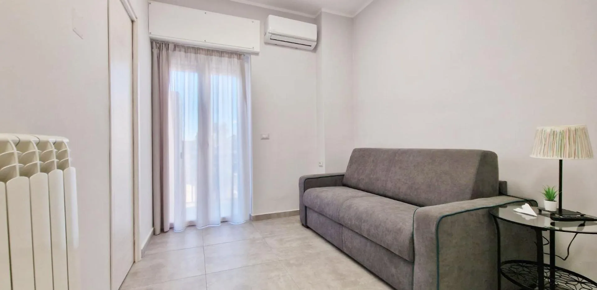Rossini 37 Hotel Naples Guest house